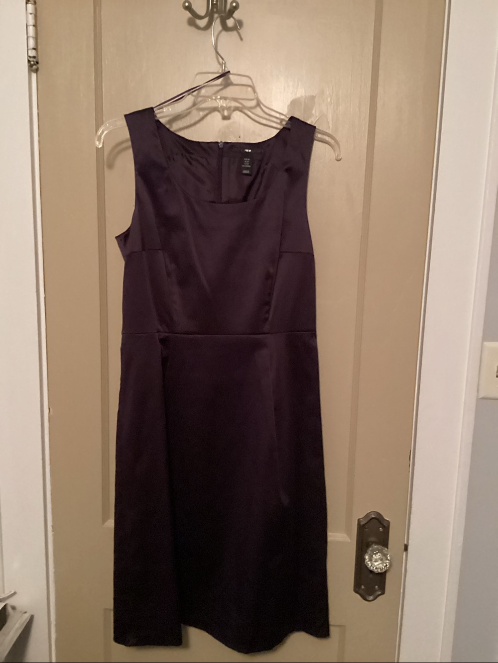 H&M Sleeveless Sheath Dress in Deep Plum
